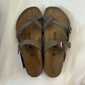 BRAND NEW Mayari mocca Birkenstocks